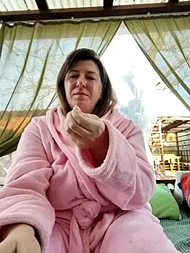 Snapshot of Natali_UA chatting on 03-08-25, 06:21 Natali UA online show from 03-08-25, 06:21