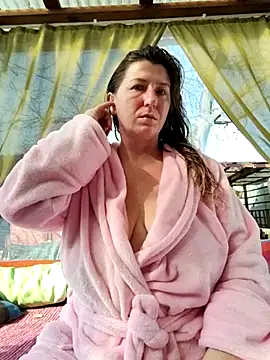 Snapshot of Natali_UA chatting on 03-08-25, 09:28 Natali UA online show from 03-08-25, 09:28