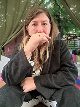 Snapshot of Natali_UA chatting on 09-24-25, 01:14 Natali UA online show from 09-24-25, 01:14