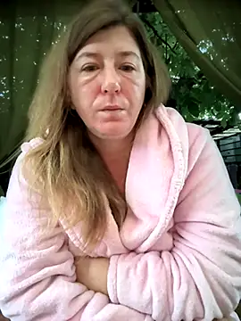 Snapshot of Natali_UA chatting on 10-05-25, 04:33 Natali UA online show from 10-05-25, 04:33