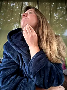 Snapshot of Natali_UA chatting on 10-14-25, 04:57 Natali UA online show from 10-14-25, 04:57