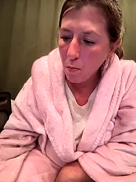 Snapshot of Natali_UA chatting on 10-18-25, 06:08 Natali UA online show from 10-18-25, 06:08