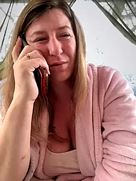 Snapshot of Natali_UA chatting on 10-25-25, 06:32 Natali UA online show from 10-25-25, 06:32