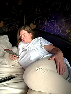 Snapshot of Natali_UA chatting on 10-27-25, 06:50 Natali UA online show from 10-27-25, 06:50