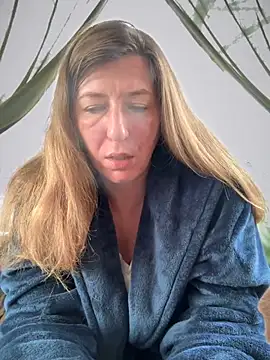 Snapshot of Natali_UA chatting on 10-29-25, 07:21 Natali UA online show from 10-29-25, 07:21