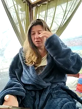 Snapshot of Natali_UA chatting on 11-29-25, 08:06 Natali UA online show from 11-29-25, 08:06