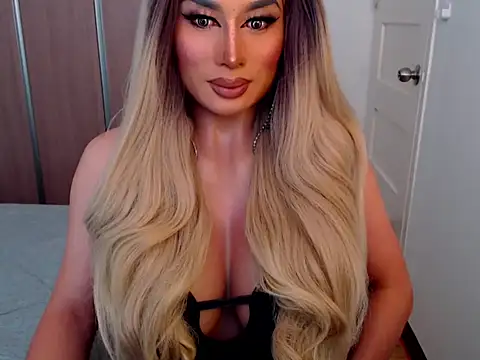 Snapshot of yourmistressofevil69 chatting on 07-13-26, 04:04 yourmistressofevil69 online show from 07-13-26, 04:04