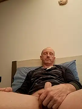 Snapshot of Serholmes chatting on 02-16-25, 03:37 Serholmes online show from 02-16-25, 03:37