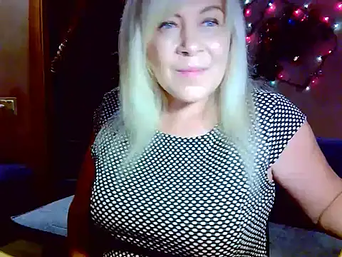 AgoniA7 online show from 12-20-25, 07:21