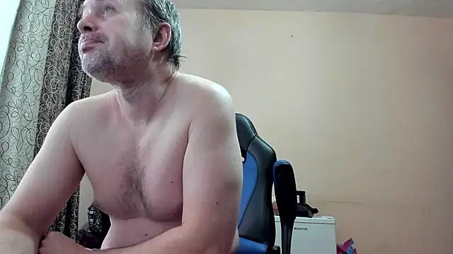 Snapshot of SanFrantsisko chatting on 02-13-26, 10:44 SanFrantsisko online show from 02-13-26, 10:44