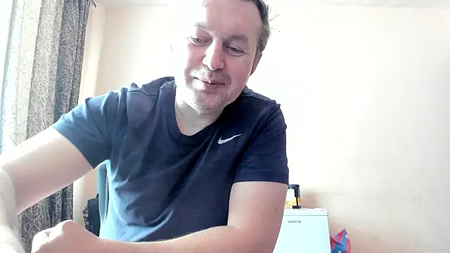 Snapshot of SanFrantsisko chatting on 02-19-26, 10:44 SanFrantsisko online show from 02-19-26, 10:44