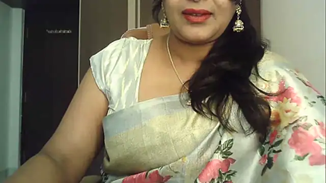 Spandana Sweety online show from 10-18-25, 06:05