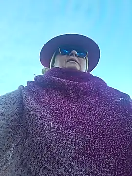 MucMilf59 online show from 11-28-25, 09:56