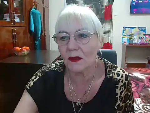 Snapshot of JenaCheim chatting on 01-10-25, 06:31 JenaCheim online show from 01-10-25, 06:31