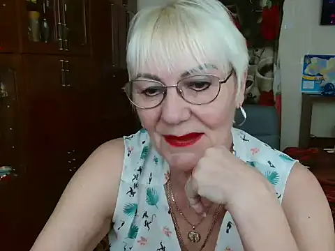 Snapshot of JenaCheim chatting on 03-11-25, 06:10 JenaCheim online show from 03-11-25, 06:10