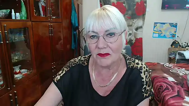 Snapshot of JenaCheim chatting on 06-28-26, 04:18 JenaCheim online show from 06-28-26, 04:18