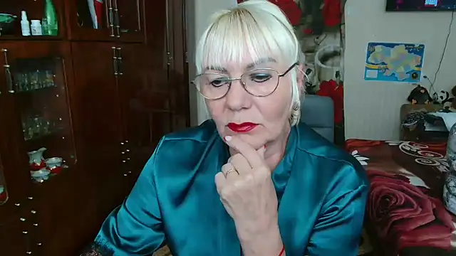 Snapshot of JenaCheim chatting on 06-29-26, 04:52 JenaCheim online show from 06-29-26, 04:52