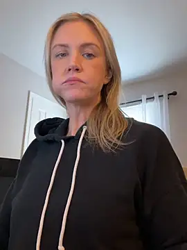 Kay Cakes online show from 02-24-26, 08:40