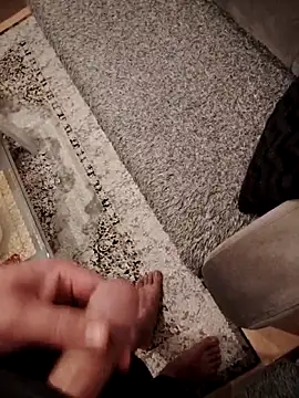 Snapshot of Gazda12 chatting on 11-03-25, 03:52 Gazda12 online show from 11-03-25, 03:52