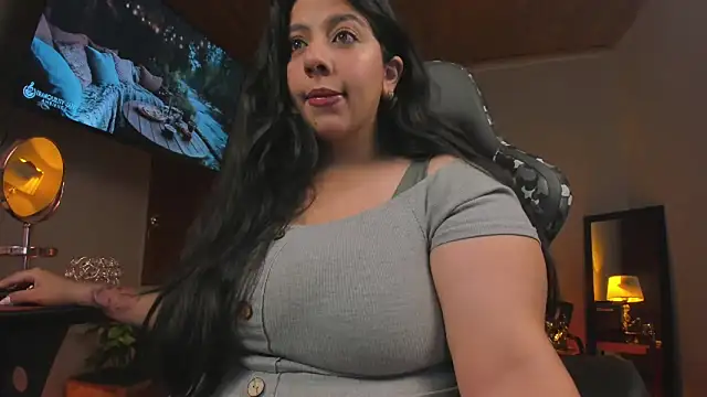 coraline latin online show from 02-14-25, 01:23