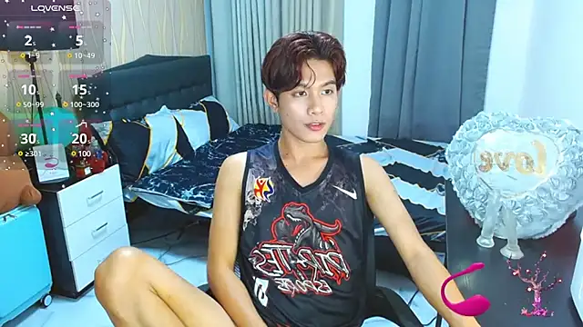 WildestTwink online show from 03-20-25, 05:58