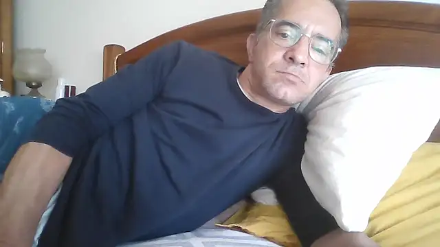 Snapshot of CarlosRocha73 chatting on 05-05-26, 11:29 CarlosRocha73 online show from 05-05-26, 11:29