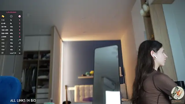 LAUREL HAZEL online show from 03-04-25, 07:11