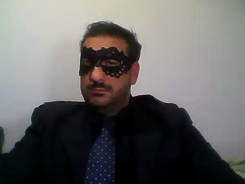 Snapshot of Italian_dark_desire chatting on 11-11-25, 10:32 Italian dark desire online show from 11-11-25, 10:32