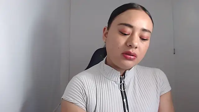 ReyleDoll online show from 12-02-24, 08:44