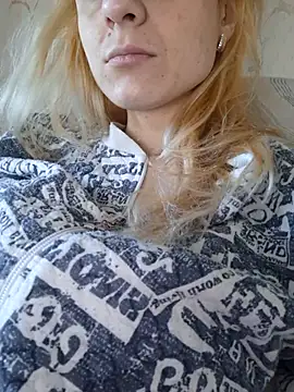 YogisticJuli666 online show from 03-20-25, 06:08