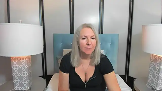 EricaTop online show from 11-12-25, 05:24