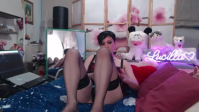 Snapshot of lucillabollente chatting on 06-14-26, 04:14 lucillabollente online show from 06-14-26, 04:14