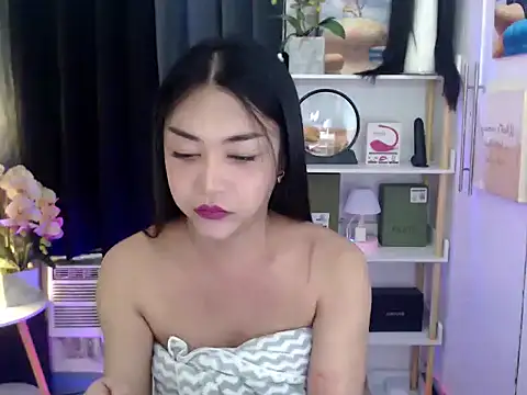 Snapshot of AsianMariaTs chatting on 12-13-24, 01:33 AsianMariaTs online show from 12-13-24, 01:33