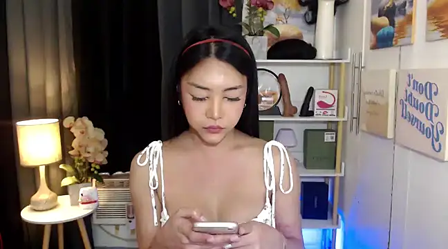 Snapshot of AsianMariaTs chatting on 01-16-25, 10:10 AsianMariaTs online show from 01-16-25, 10:10