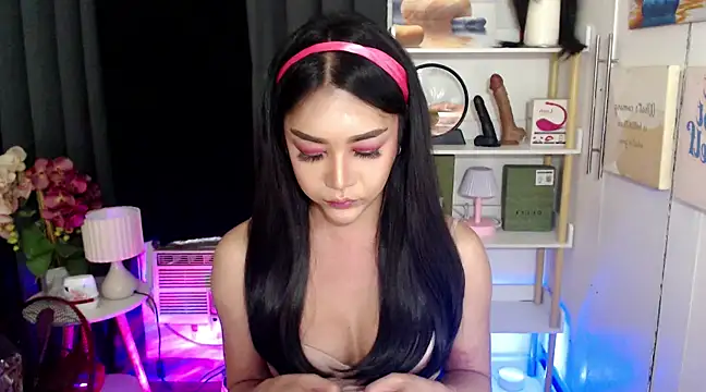 Snapshot of AsianMariaTs chatting on 01-30-25, 02:04 AsianMariaTs online show from 01-30-25, 02:04