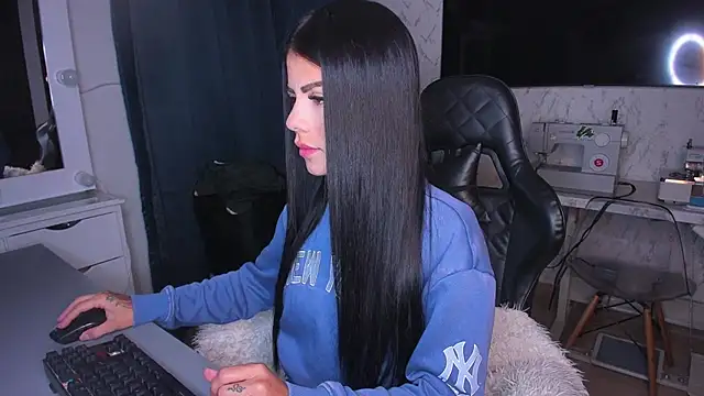 Lisegg  online show from 01-30-25, 11:11