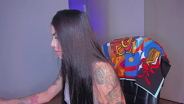 Snapshot of Lisegg_ chatting on 12-19-25, 12:34 Lisegg online show from 12-19-25, 12:34