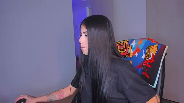 Snapshot of Lisegg_ chatting on 01-05-26, 06:33 Lisegg online show from 01-05-26, 06:33