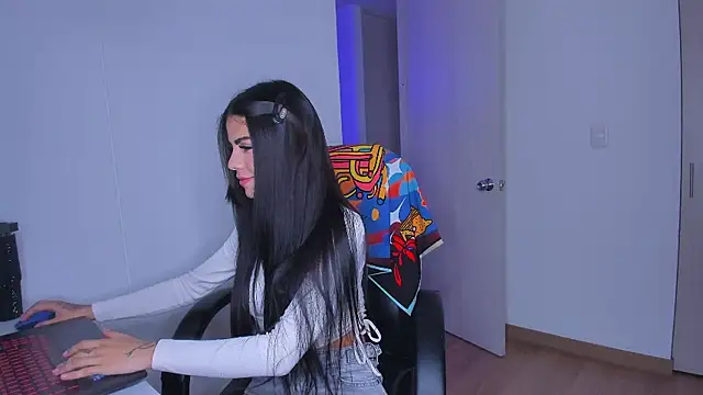 Snapshot of Lisegg_ chatting on 02-13-26, 10:39 Lisegg online show from 02-13-26, 10:39