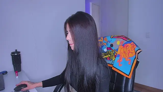 Snapshot of Lisegg_ chatting on 02-25-26, 06:17 Lisegg online show from 02-25-26, 06:17