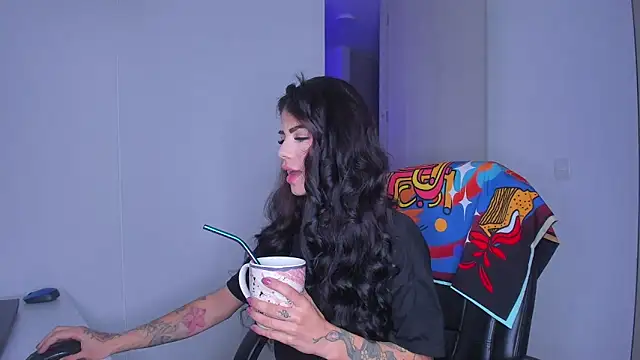 Snapshot of Lisegg_ chatting on 02-27-26, 10:37 Lisegg online show from 02-27-26, 10:37