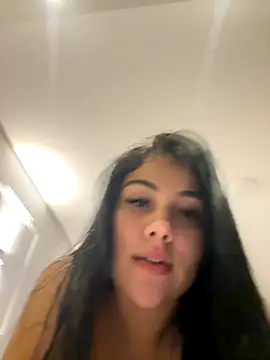 adrianalobo online show from 10-11-25, 01:38