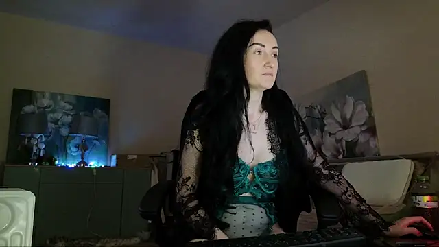 lara heaven online show from 11-10-25, 07:29