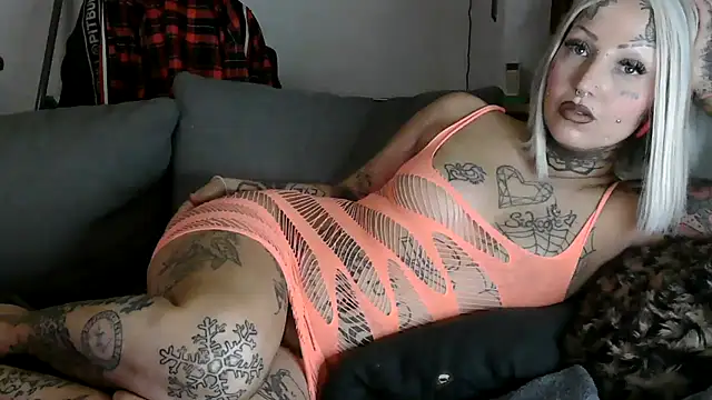 RoxxyInk online show from 02-22-26, 01:07