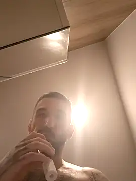 Snapshot of KompetentnyPetent chatting on 10-23-25, 04:56 KompetentnyPetent online show from 10-23-25, 04:56