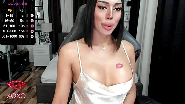 Forever MissCandace online show from 03-19-25, 07:49