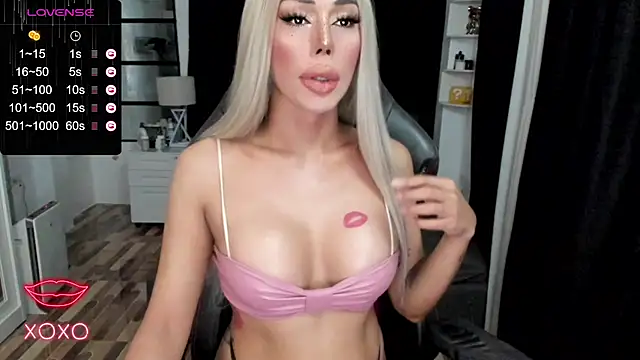 Forever MissCandace online show from 09-28-25, 11:54