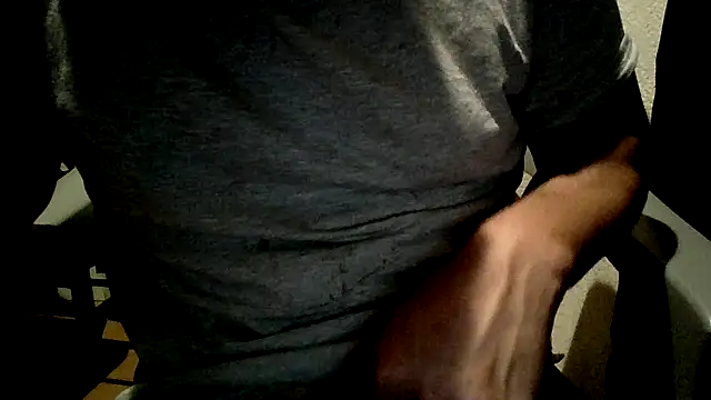 Snapshot of loozamangos chatting on 10-06-25, 02:53 loozamangos online show from 10-06-25, 02:53