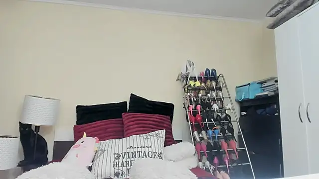 Snapshot of juliahayessxx chatting on 02-10-25, 08:00 juliahayessxx online show from 02-10-25, 08:00