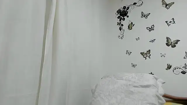 Snapshot of jennifersmit1 chatting on 03-19-25, 09:27 jennifersmit1 online show from 03-19-25, 09:27